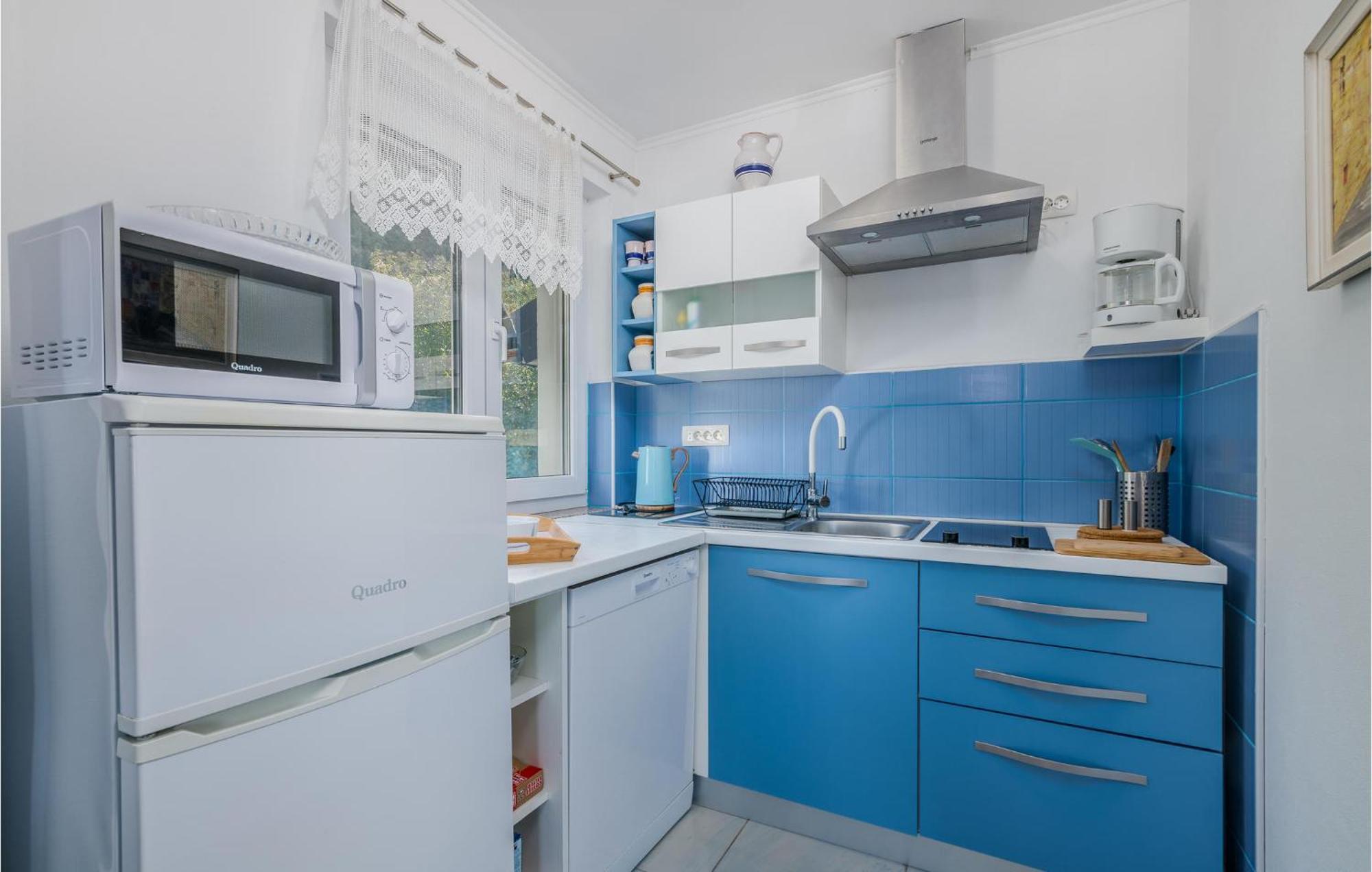 Nice Apartment In Stara Baska With Kitchen Exteriér fotografie